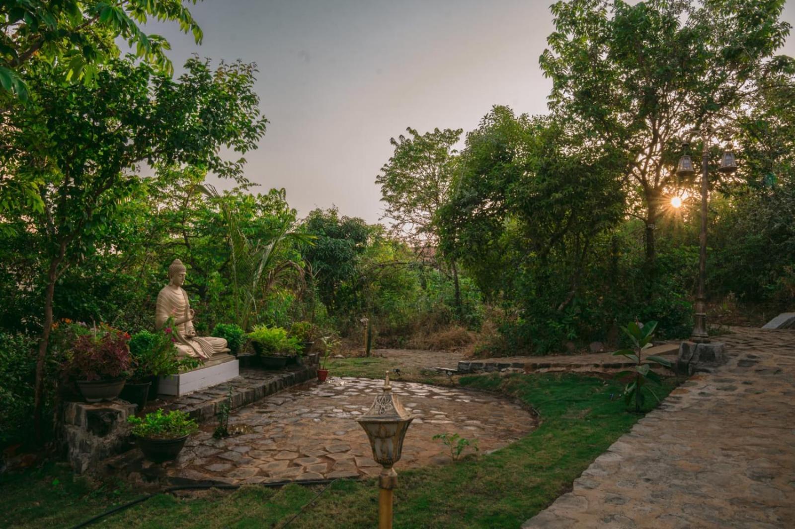 Eshi Resorts And Restaurant - Bhimashankars Jungle Luxury Resort Taleghar 외부 사진